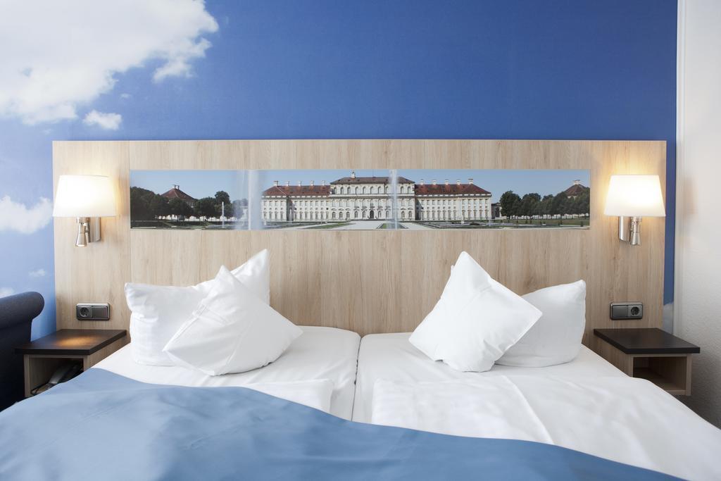 Hotel Blauer Karpfen Oberschleißheim Oda fotoğraf