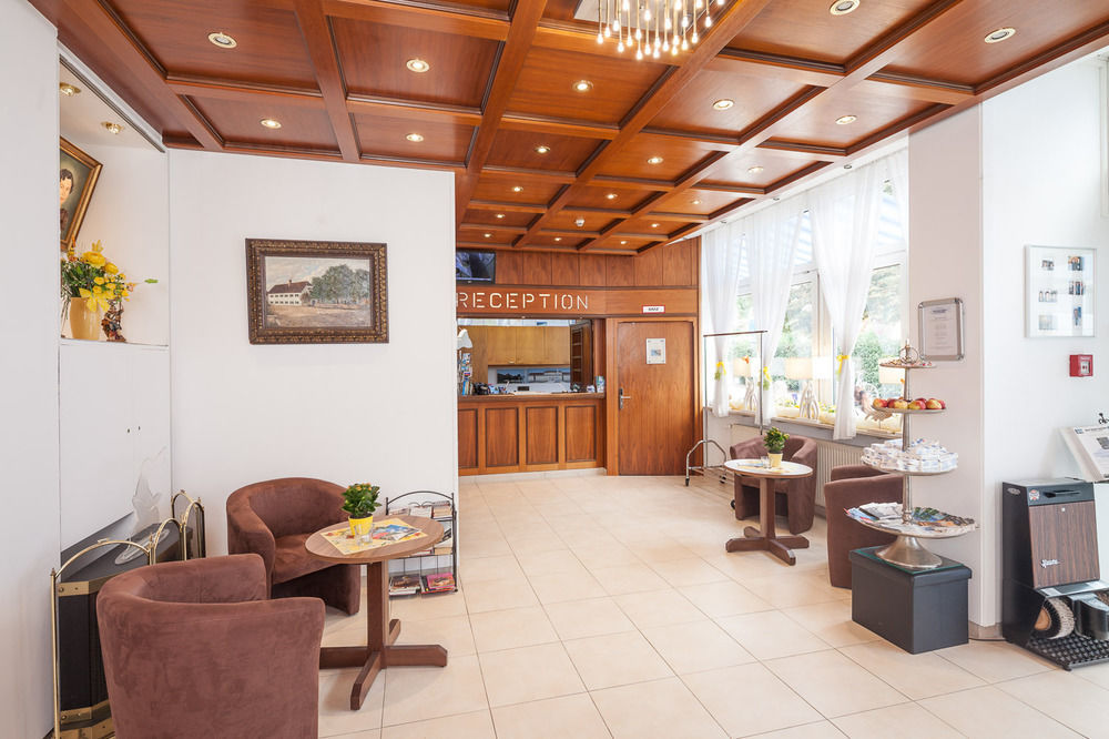 Hotel Blauer Karpfen Oberschleißheim Dış mekan fotoğraf