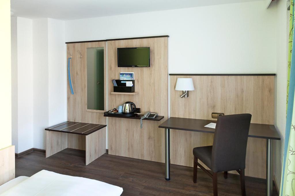 Hotel Blauer Karpfen Oberschleißheim Oda fotoğraf